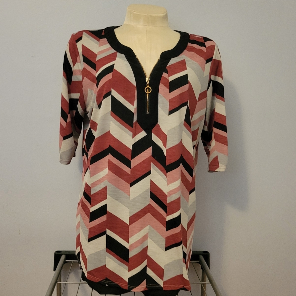 Women's Large Chevron Top Shirt 3/4 Button Sleeve 1/4 Zip Front V-Neck Tunic